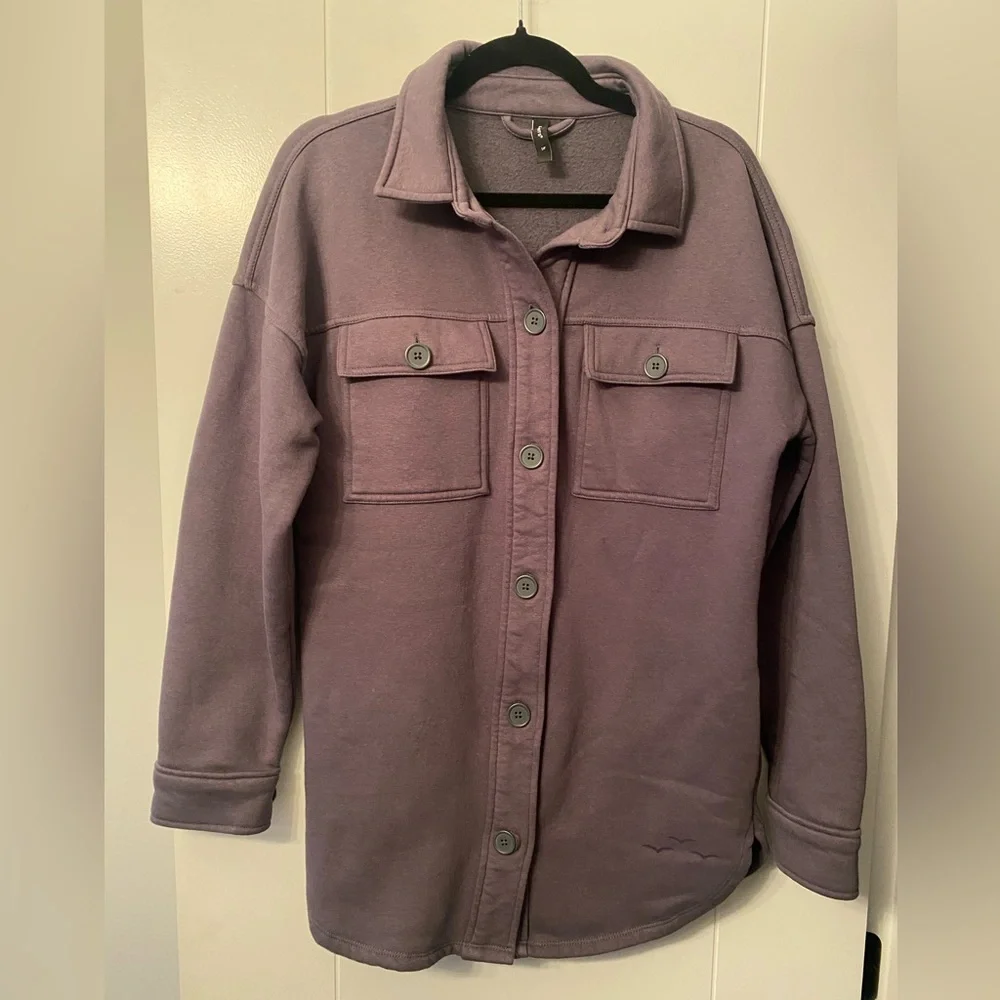 LAZYPANTS- Stylish Gray Button-Up Shacket - Picture 5 of 13